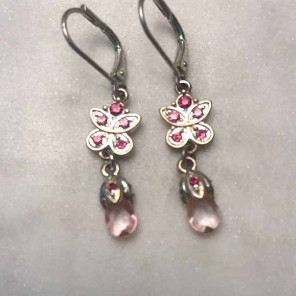 Butterfly crystal drop earrings - Picture 4 of 5